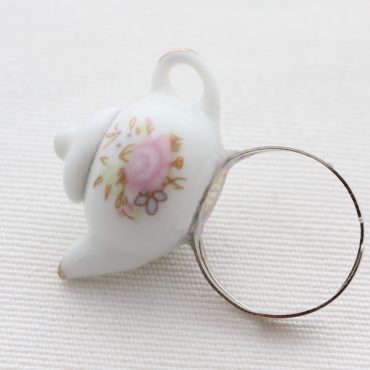 Teapot Ring White... Teapot Ring White...