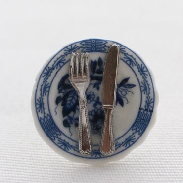 Plate, Knife and... Plate, Knife and...