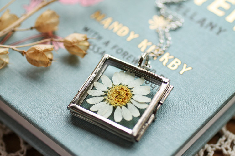 Daisy Silver Locket