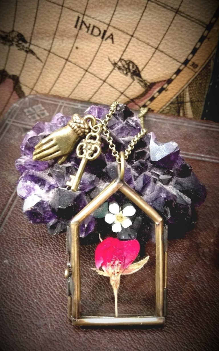 Locket with Rosebud... 