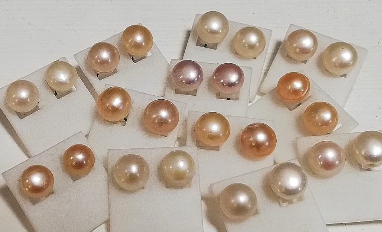 Freshwater Pearl Studs