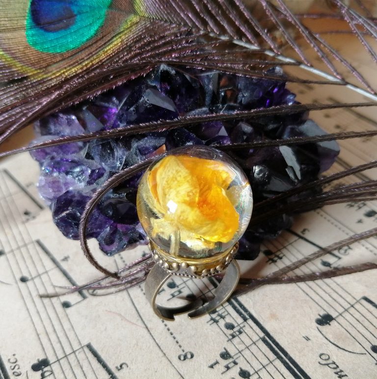 Buttercup Resin Ring