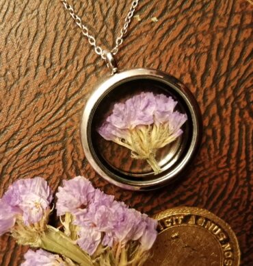 Marsh Daisy Locket